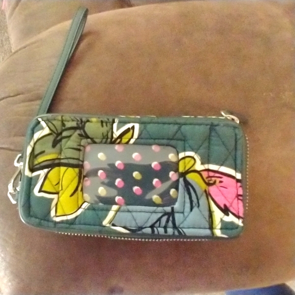 Vera Bradley Wristlet/Wallet - Picture 1 of 3